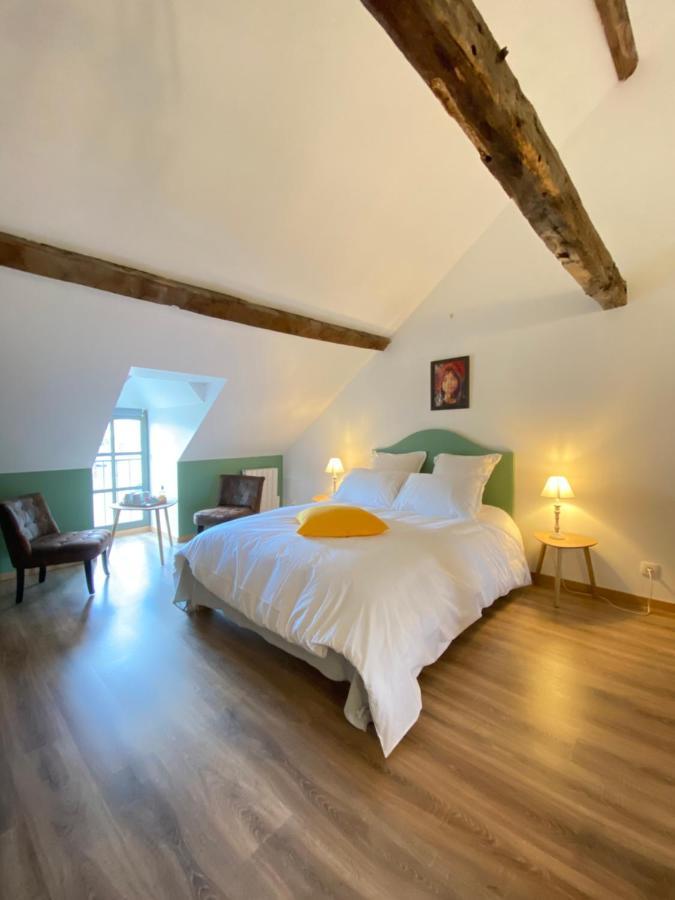 Au Pont D'Olt Hotel Saint-Come-d'Olt Room photo