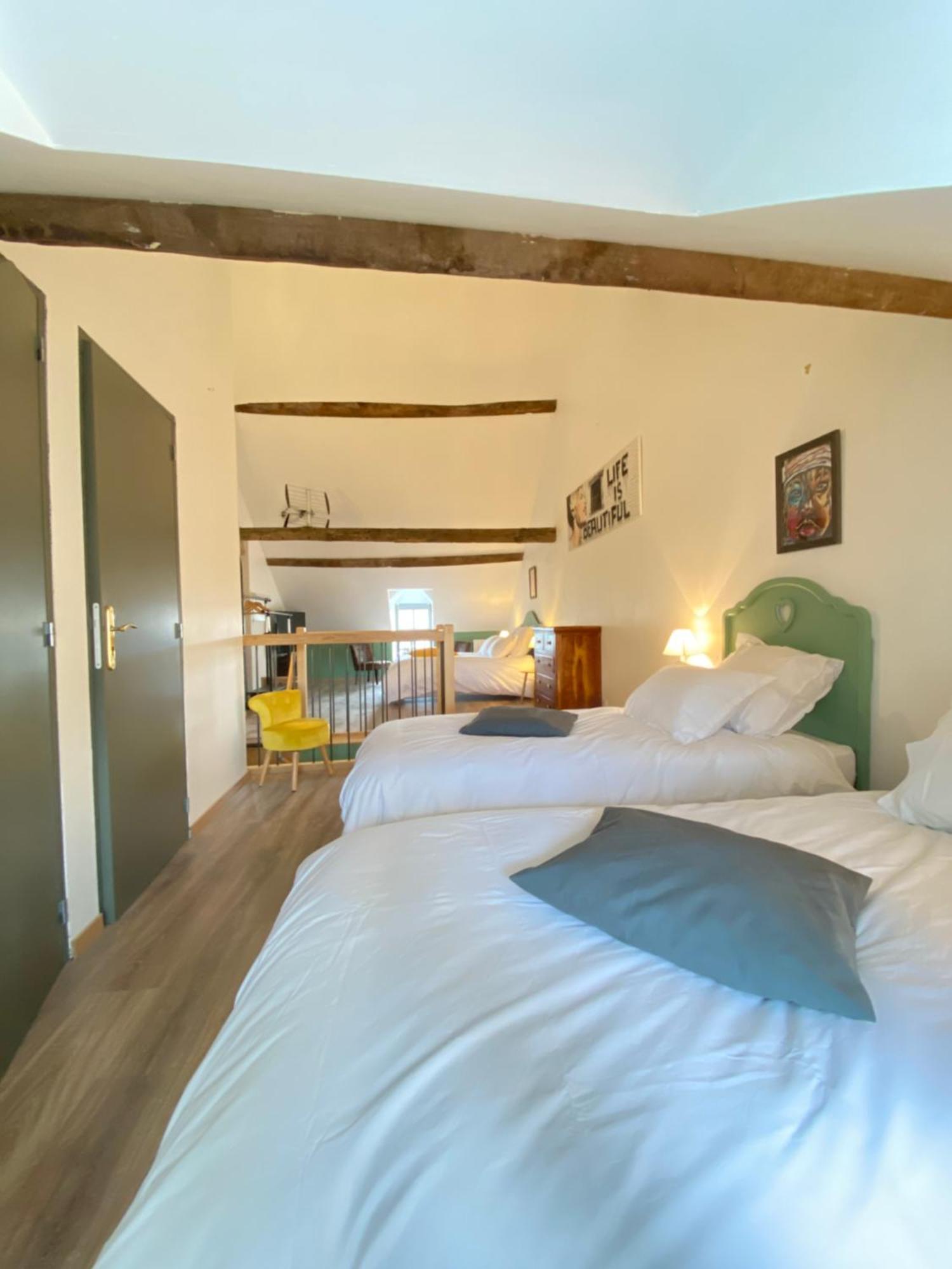 Au Pont D'Olt Hotel Saint-Come-d'Olt Room photo