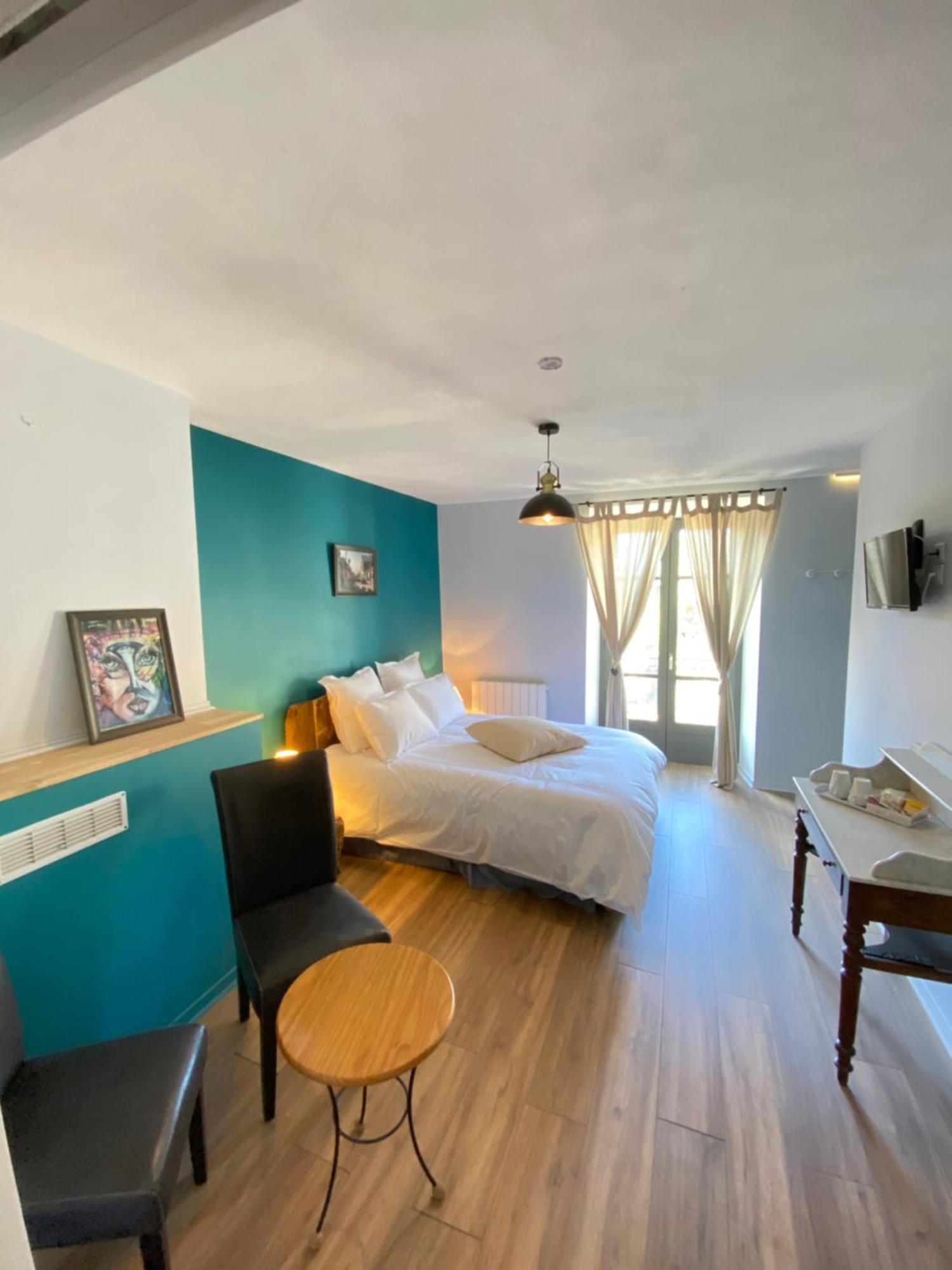 Au Pont D'Olt Hotel Saint-Come-d'Olt Room photo